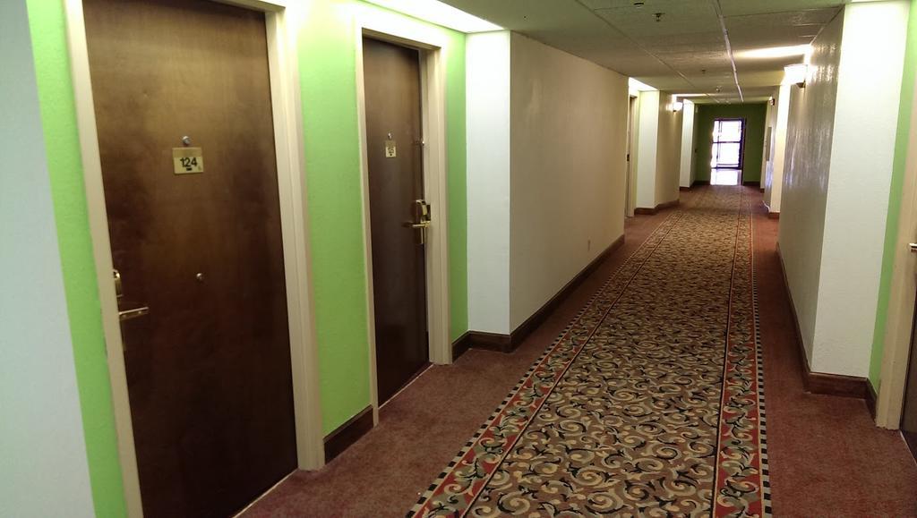 Magnuson Hotel Lawrenceville Buitenkant foto