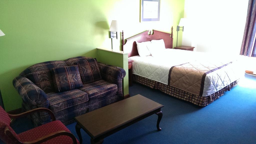 Magnuson Hotel Lawrenceville Buitenkant foto